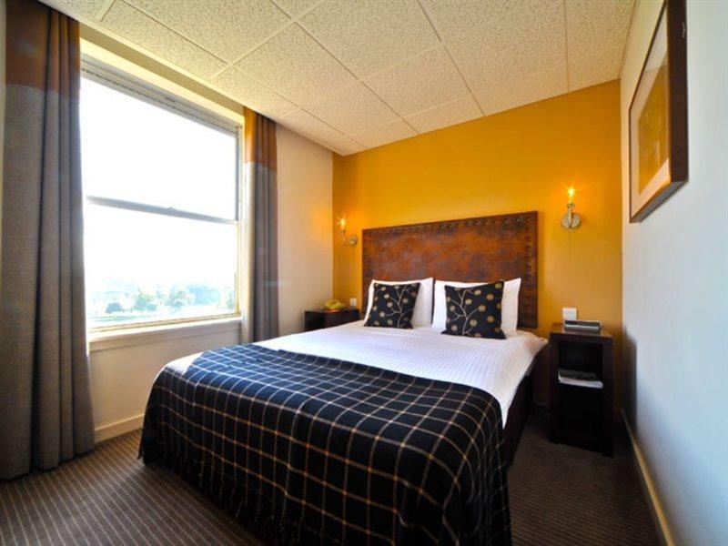 Eight Acres Hotel Elgin Extérieur photo